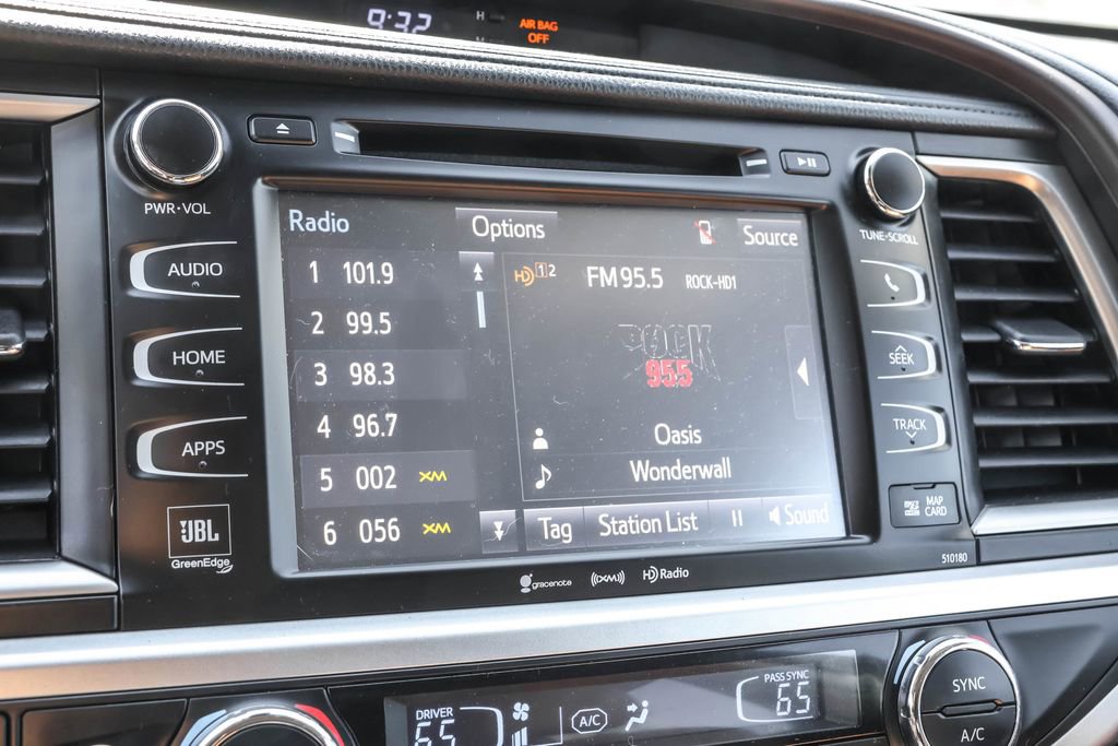 Used 2017 Toyota Highlander Limited AWD/4WD image 25