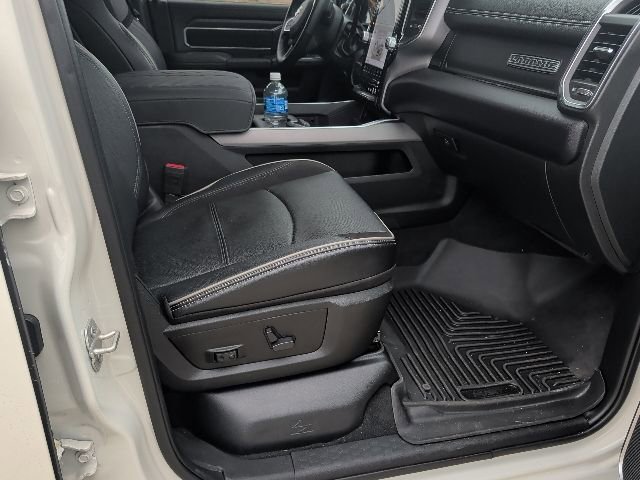 Used 2024 RAM 2500 Laramie w/ Night Edition AWD/4WD image 10