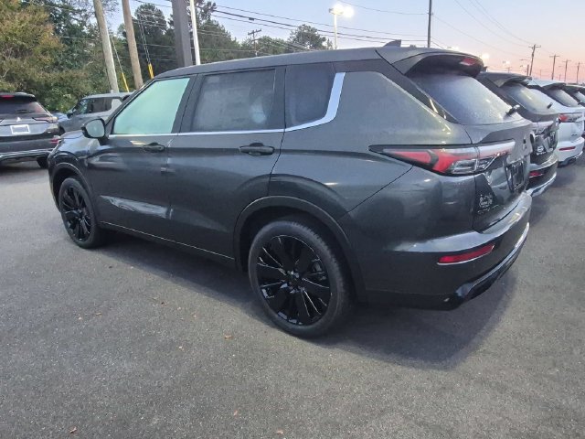 New 2026 Mitsubishi Outlander LE FWD image 5