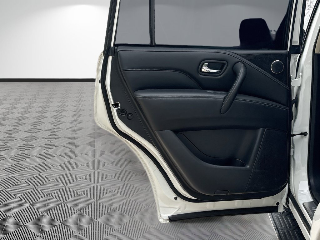 Used 2022 INFINITI QX80 Luxe w/ Cargo Package AWD/4WD image 21