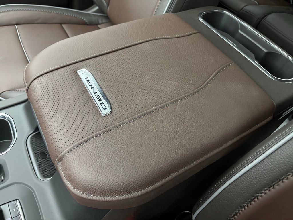 New 2026 GMC Sierra 2500 Denali w/ Denali Reserve Package image 35