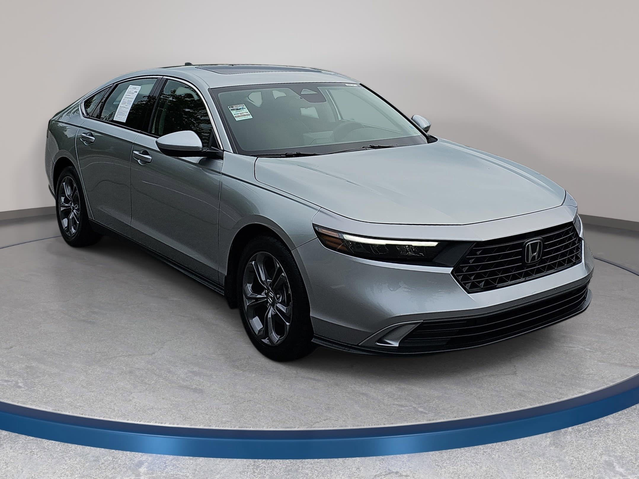 Used 2024 Honda Accord EX image 3