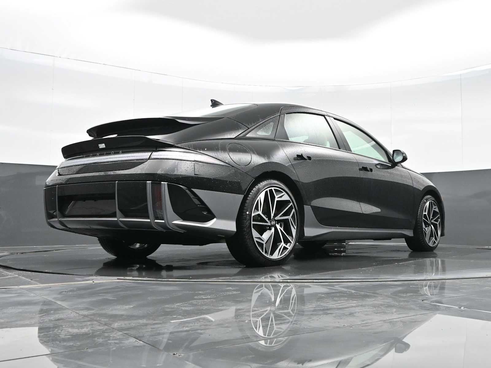 New 2024 Hyundai Ioniq 6 SEL image 33