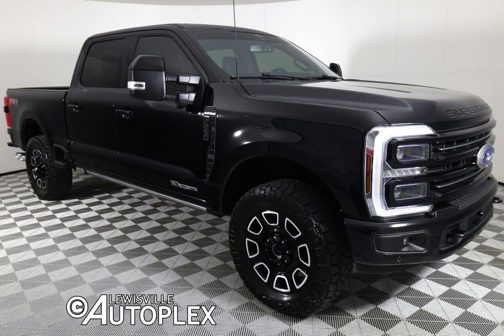 Used 2025 Ford F250 Platinum w/ FX4 Off-Road Package image 3