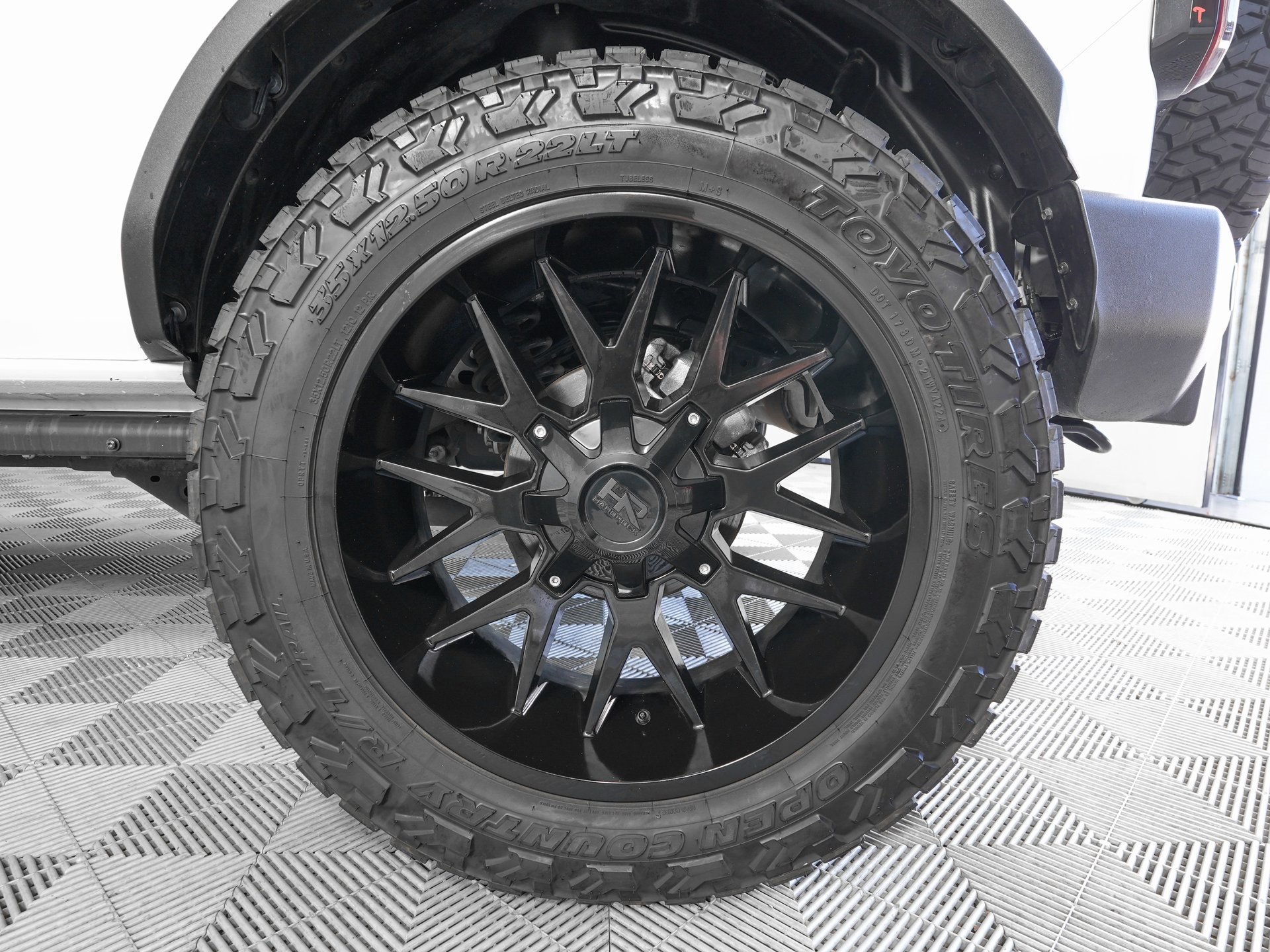 Used 2023 Ford Bronco Wildtrak image 30