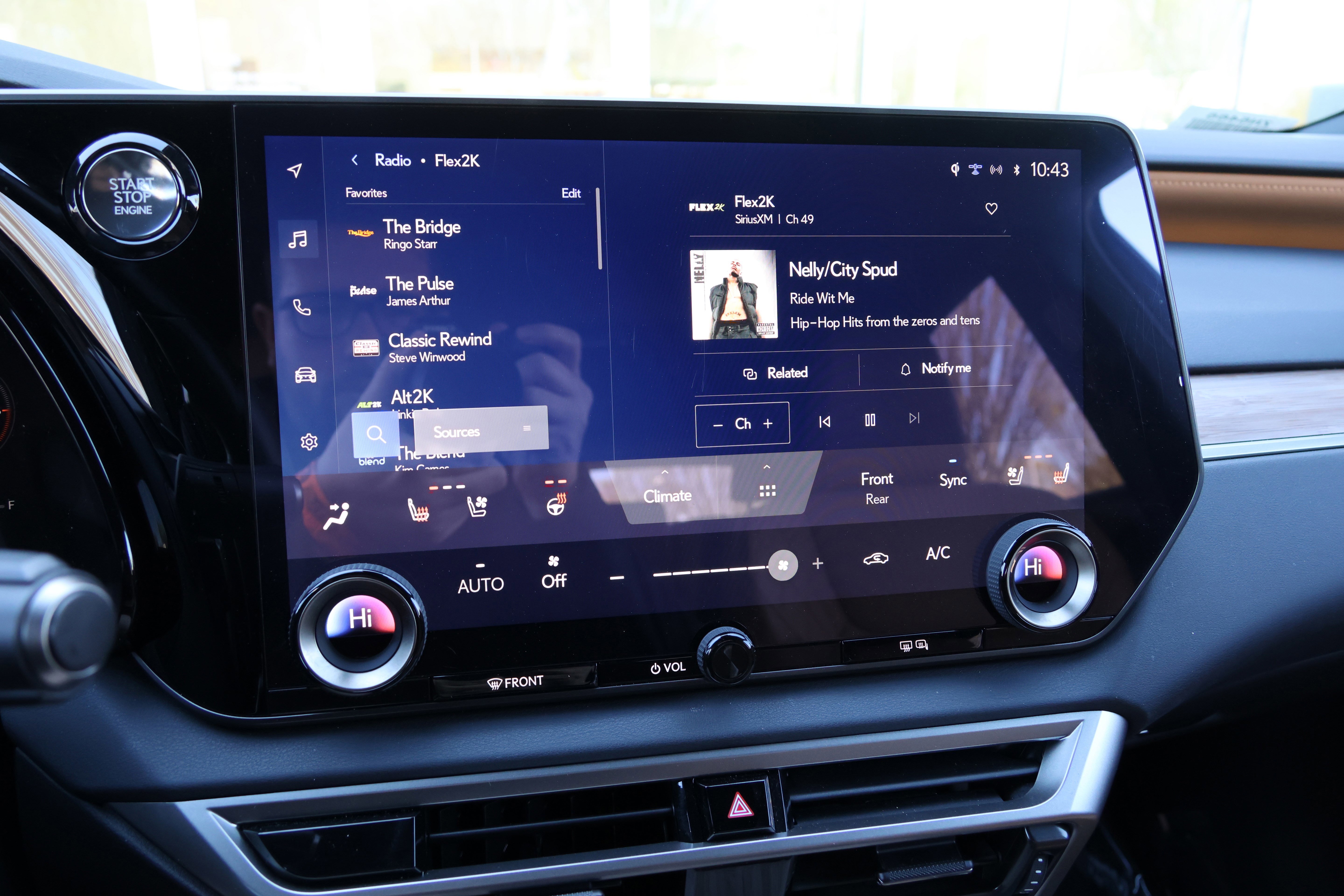 Used 2025 Lexus RX 350 Premium w/ Accessory Package (Z1) image 23