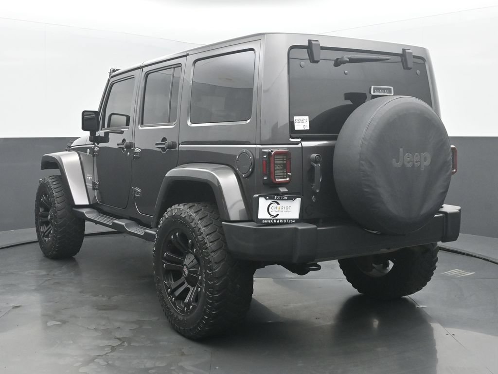 Used 2016 Jeep Wrangler Unlimited Sahara w/ Connectivity Group AWD/4WD image 4