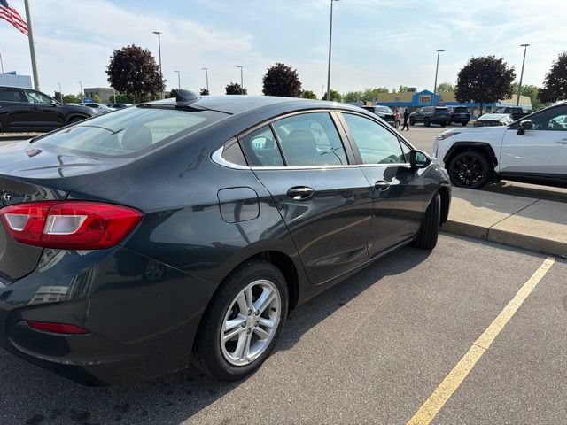 Used 2017 Chevrolet Cruze LT FWD image 5