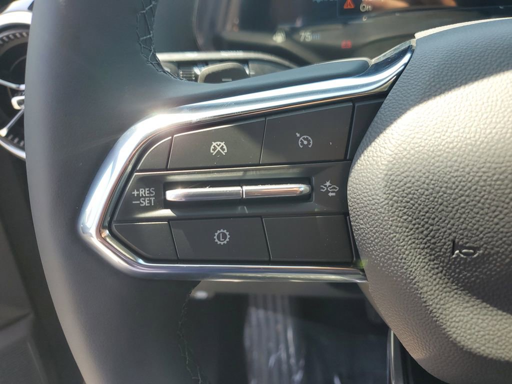 New 2026 Chevrolet Equinox LT w/ Convenience Package II image 31