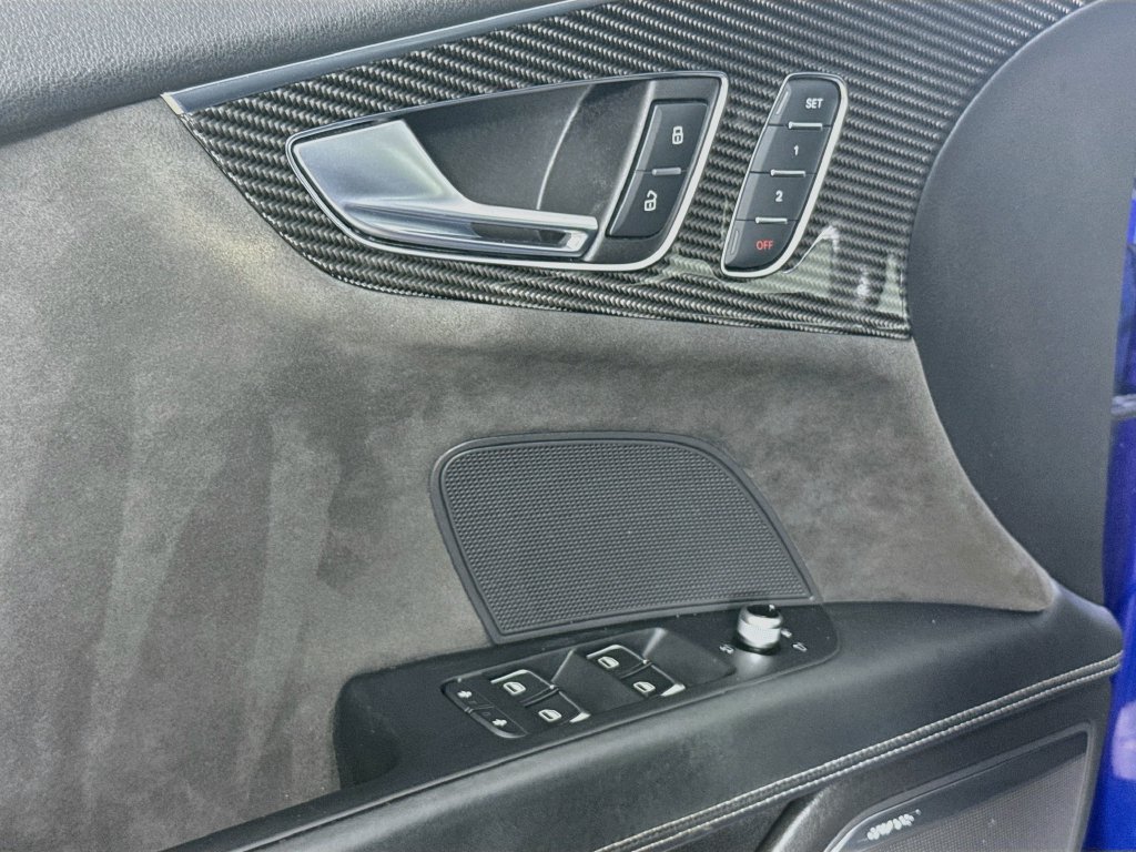 Used 2017 Audi RS 7 Prestige AWD/4WD image 18