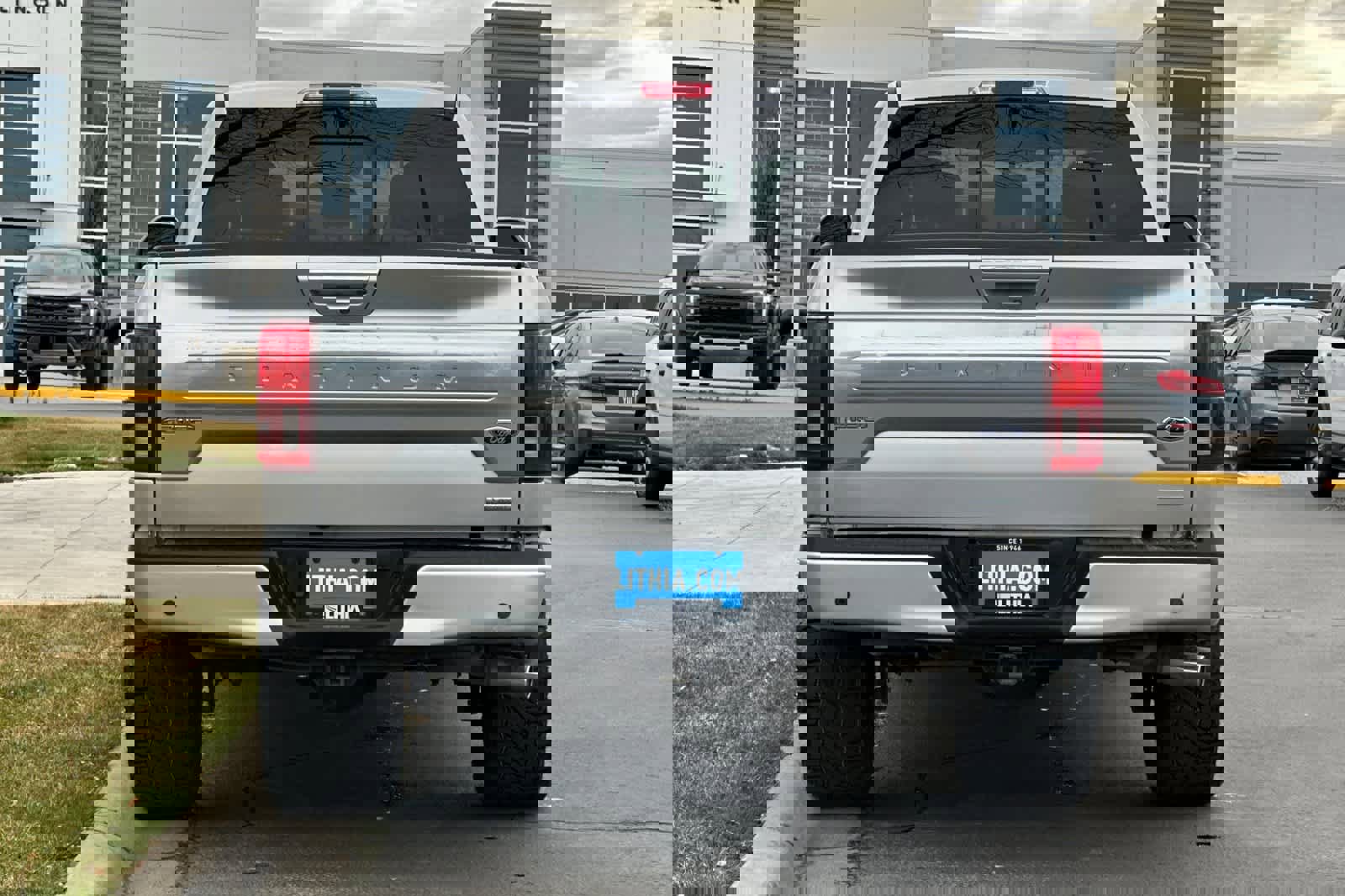 Certified 2018 Ford F150 Platinum w/ Equipment Group 701A Luxury image 7