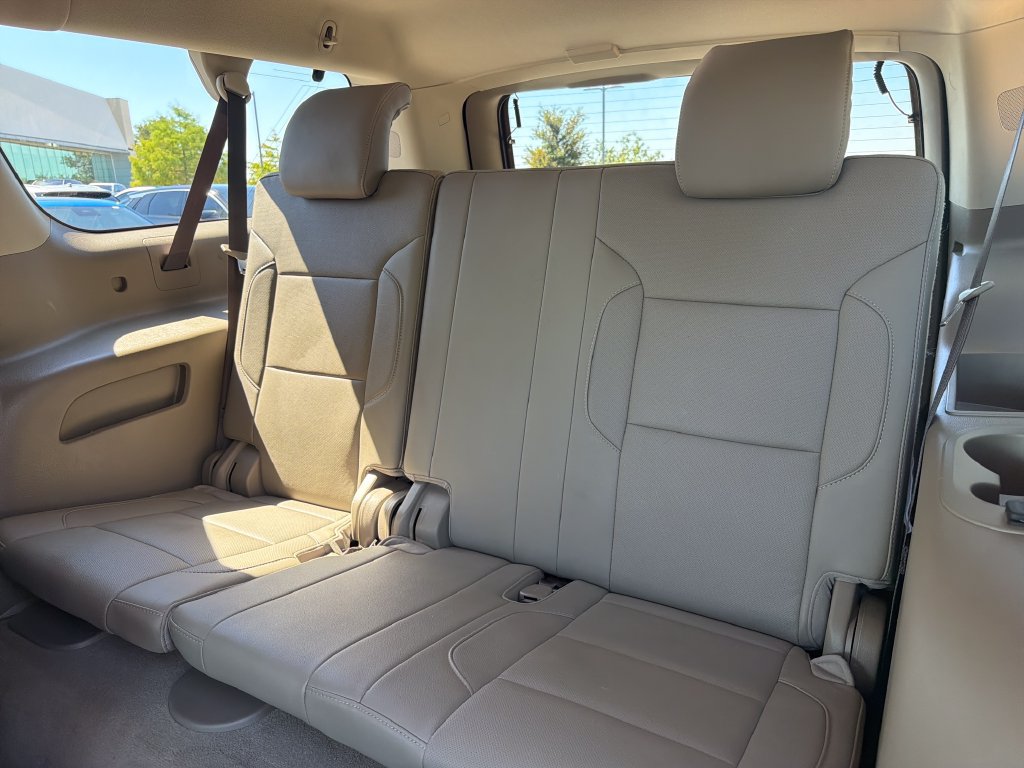 Used 2020 Chevrolet Suburban Premier RWD image 35