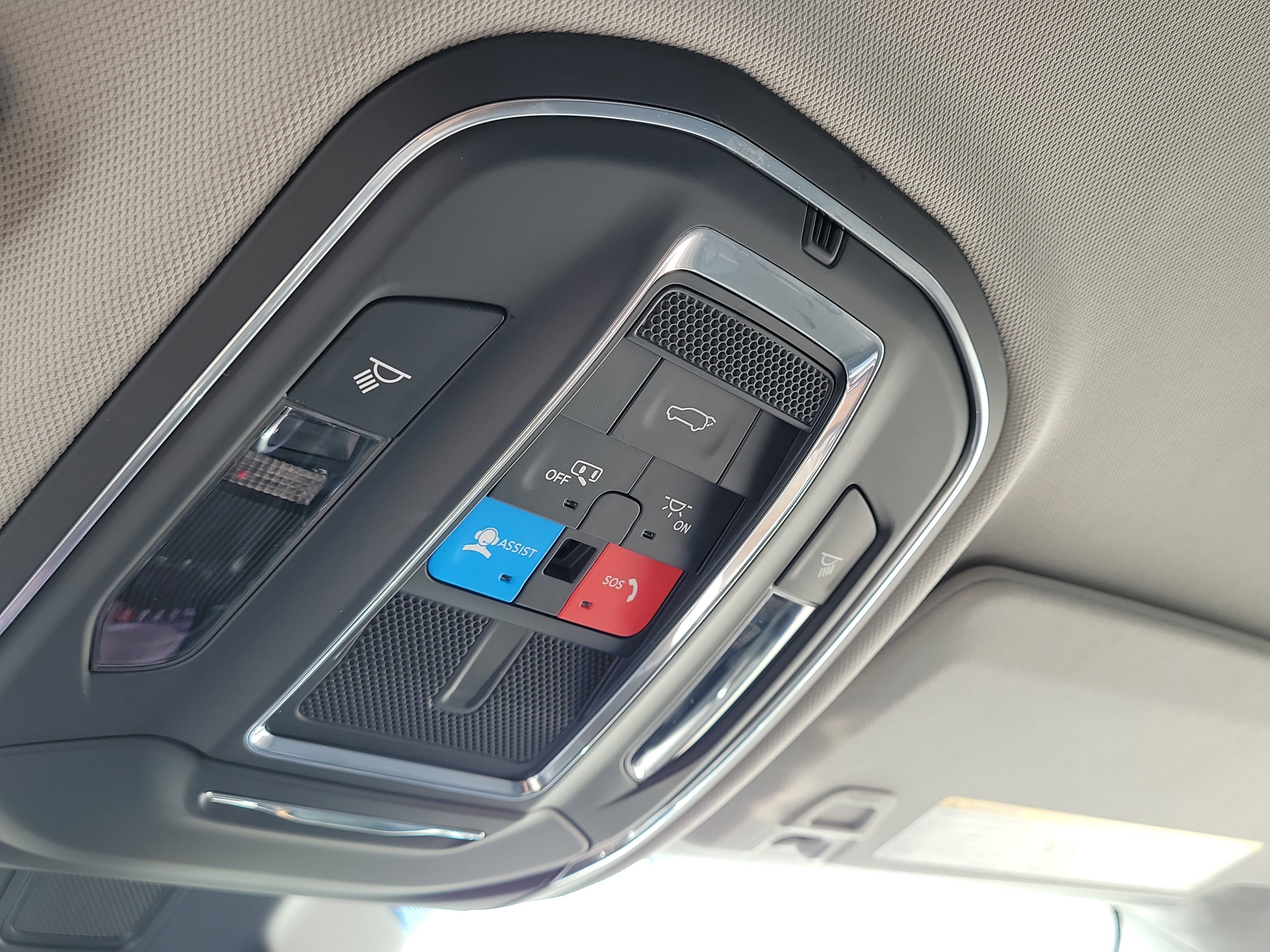 Used 2023 Jeep Grand Cherokee Limited w/ Luxury Tech Group II image 23