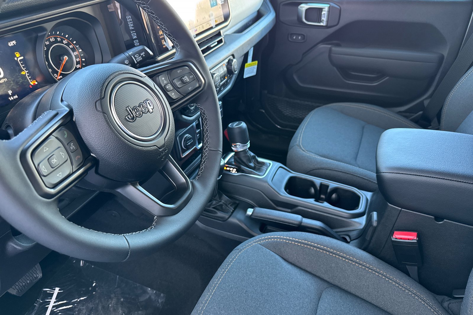 New 2026 Jeep Gladiator Sport AWD/4WD image 9