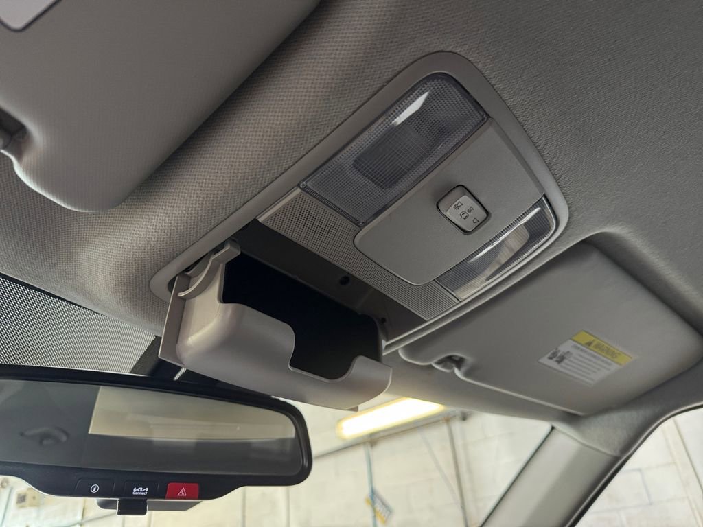 Certified 2023 Kia Soul S FWD image 30