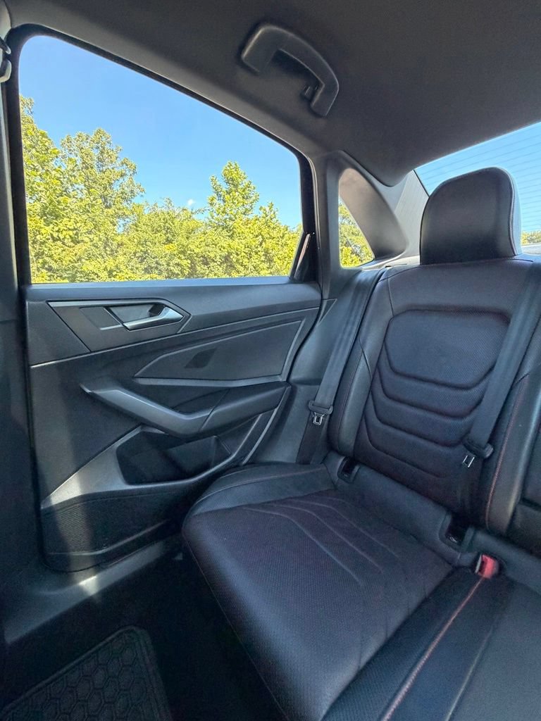 Used 2022 Volkswagen Jetta GLI Autobahn FWD image 15