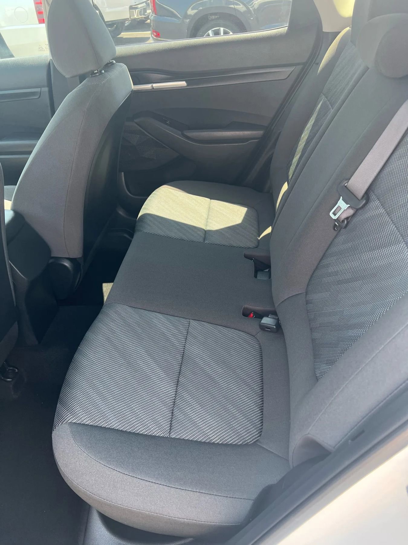 Used 2022 Kia Seltos LX AWD/4WD image 6