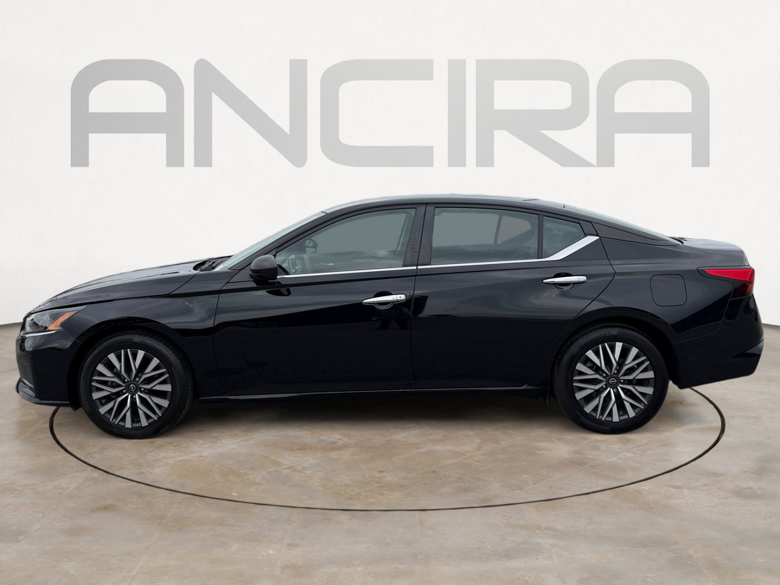 Used 2024 Nissan Altima 2.5 SV FWD image 8