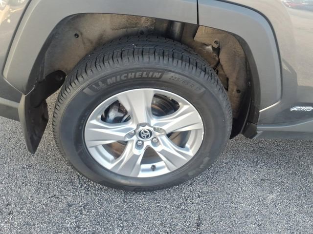 Certified 2022 Toyota RAV4 XLE w/ Convenience Package AWD/4WD image 30