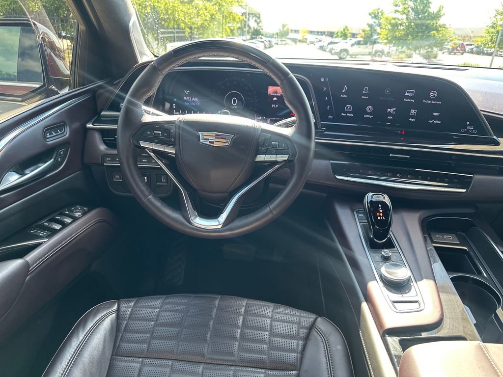 Used 2023 Cadillac Escalade ESV Premium Luxury Platinum w/ Heavy-Duty Trailer Package AWD/4WD image 30