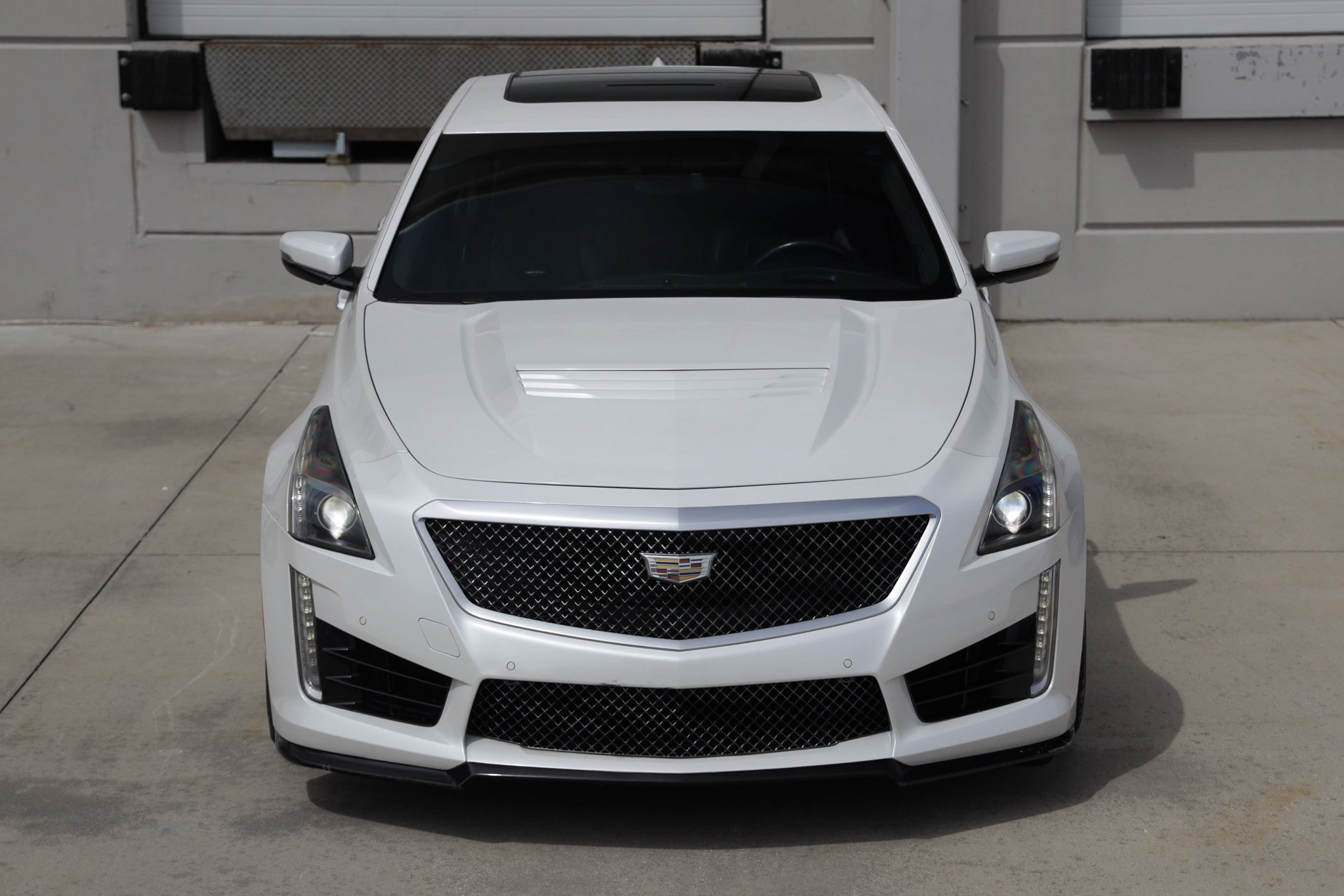 Used 2018 Cadillac CTS V w/ Luxury Package RWD image 23