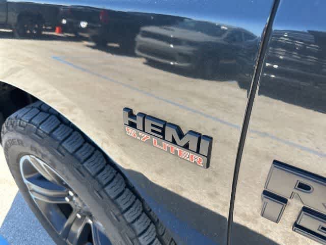 Used 2016 RAM 1500 Sport w/ Black Ram 1500 Sport Group AWD/4WD image 4