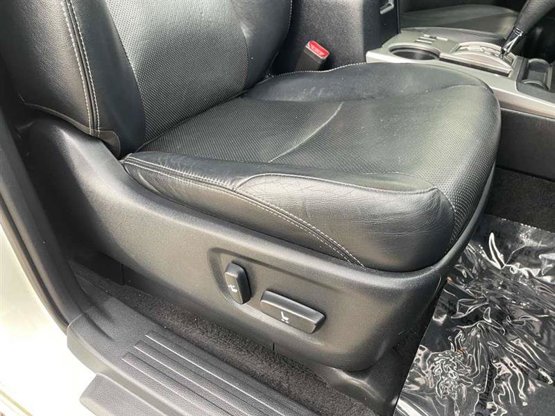 Used 2018 Toyota 4Runner Limited AWD/4WD image 46