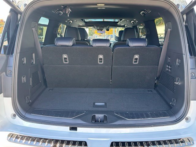 Certified 2026 INFINITI QX80 4WD w/ Sport Exterior Package image 32