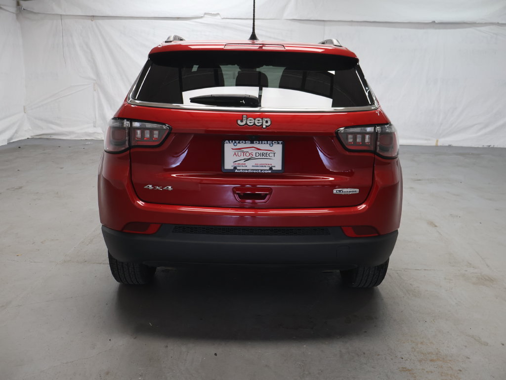 Used 2025 Jeep Compass Latitude AWD/4WD image 6