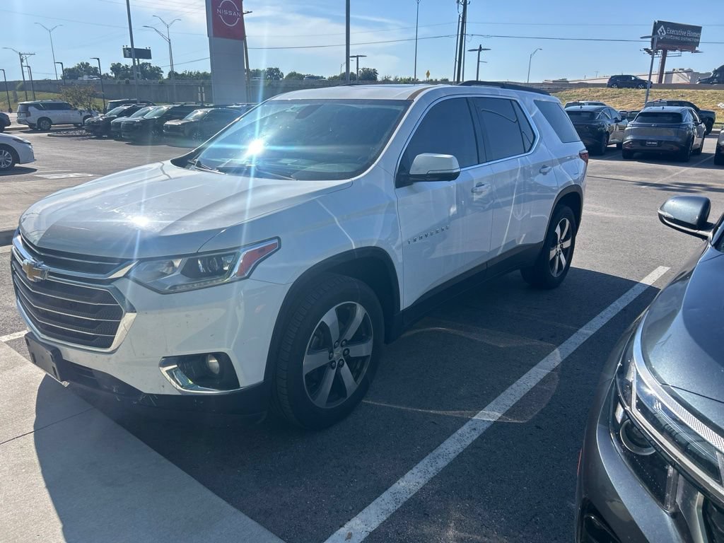 Used 2020 Chevrolet Traverse LT w/ LT Premium Package