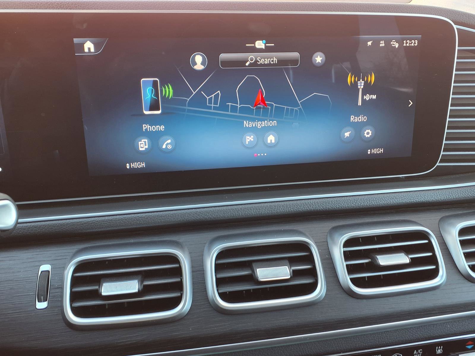 Used 2025 Mercedes-Benz GLE 450e BASE 4MATIC image 24