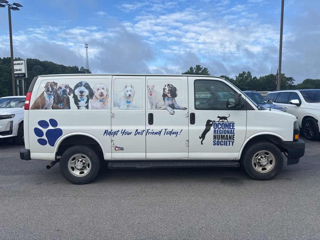 Used 2018 Chevrolet Express 2500 w/ Driver Convenience Package RWD image 5