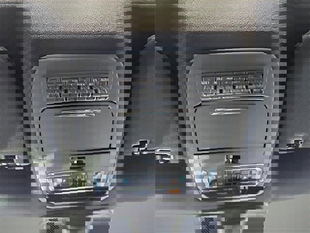 New 2025 Ford F350 Platinum w/ FX4 Off-Road Package image 28