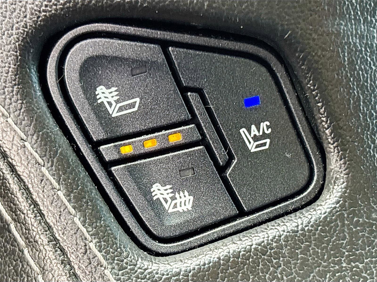 Used 2016 GMC Yukon SLT w/ Open Road Package image 21