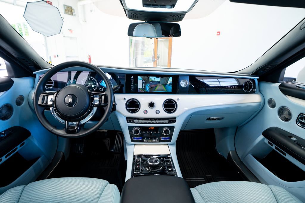 Used 2022 Rolls-Royce Ghost AWD/4WD image 39