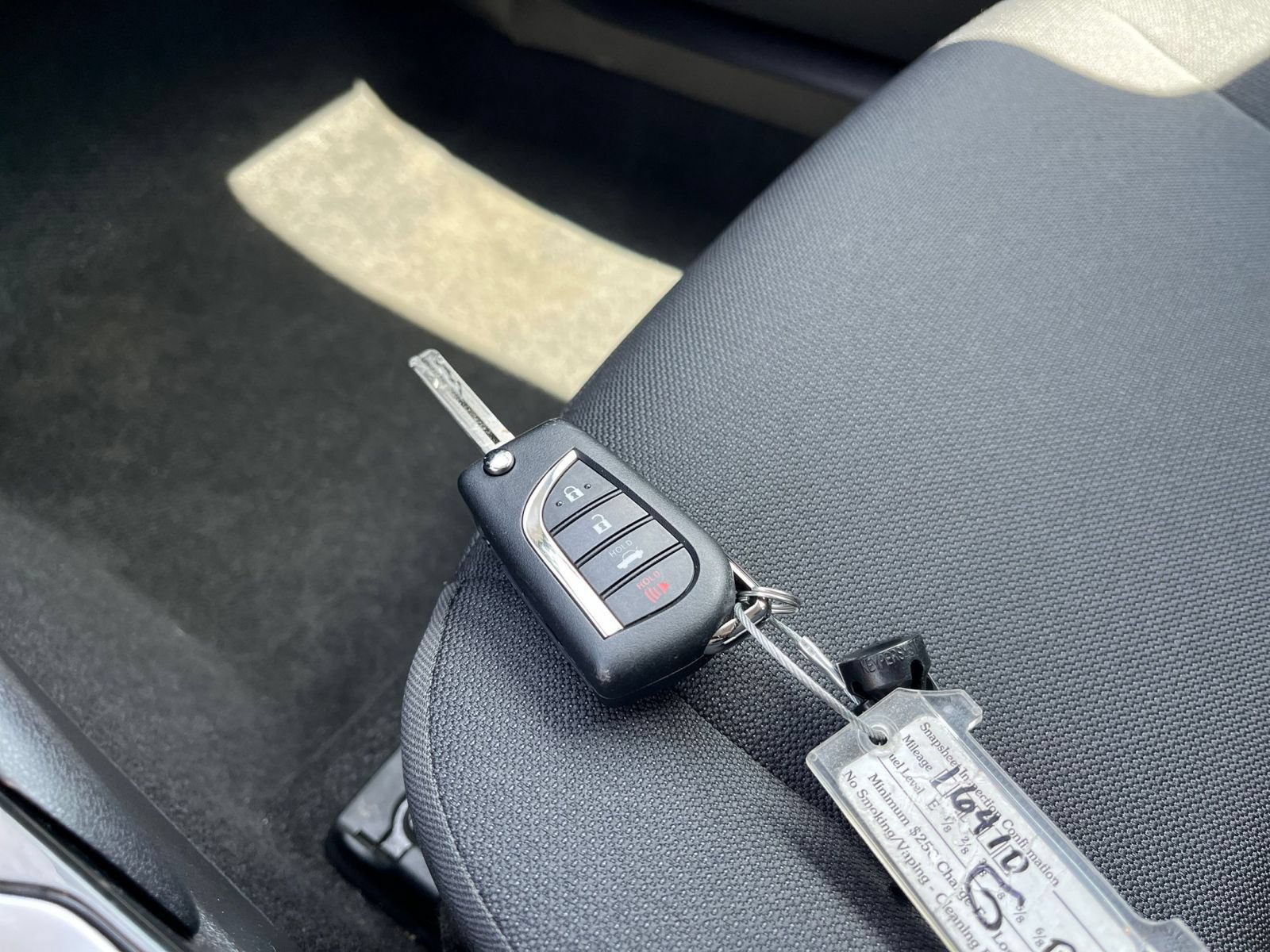 Used 2025 Toyota Corolla LE FWD image 21