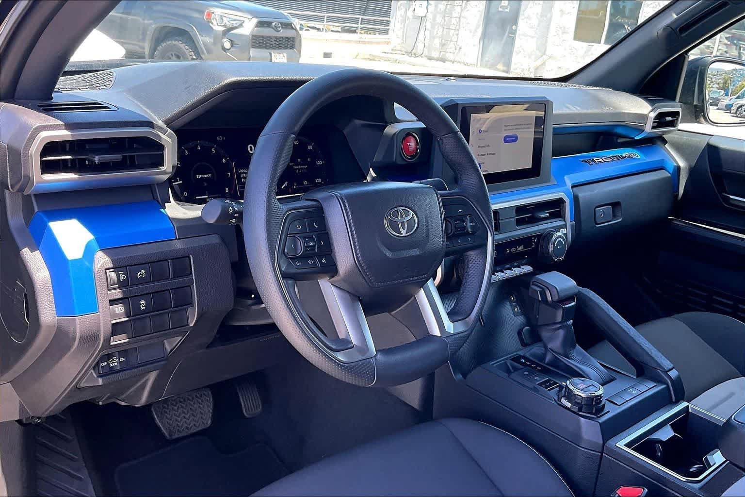 Used 2025 Toyota Tacoma TRD Off-Road AWD/4WD video 2