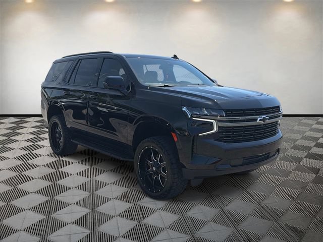 Used 2022 Chevrolet Tahoe RST w/ Luxury Package AWD/4WD image 3