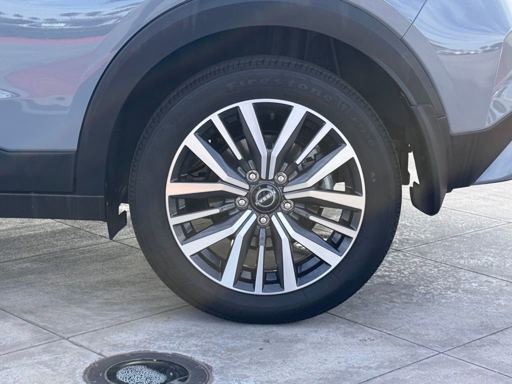 Certified 2024 Nissan Kicks SR w/ SR Premium Package image 10