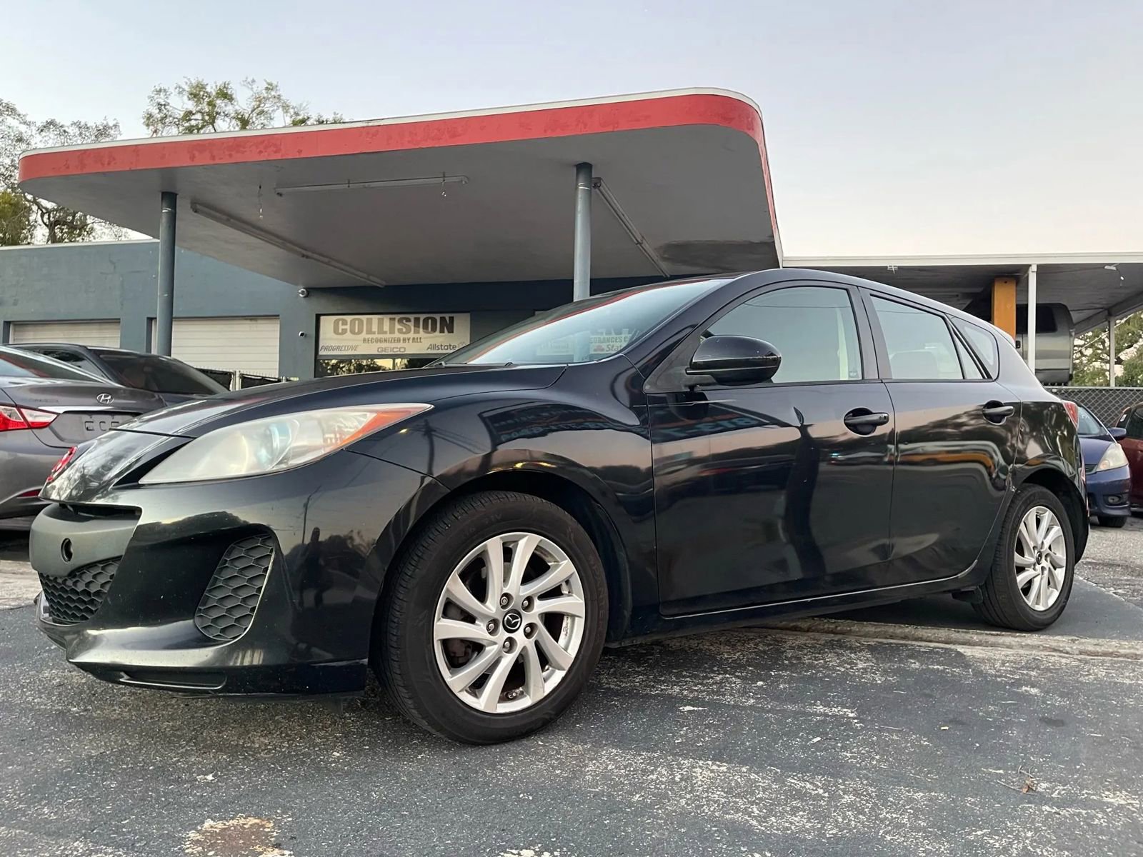 Used 2013 MAZDA MAZDA3 i Touring FWD image 8