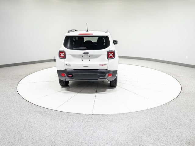 Used 2018 Jeep Renegade Trailhawk w/ Cold Weather Group II AWD/4WD image 30