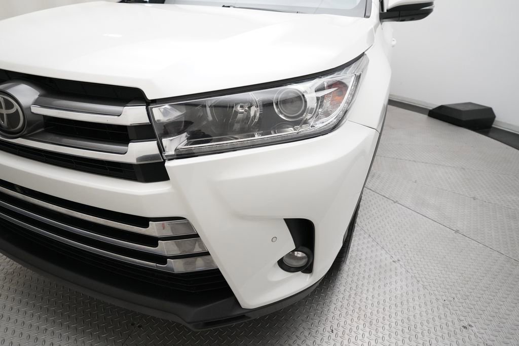 Used 2018 Toyota Highlander Limited Platinum image 23
