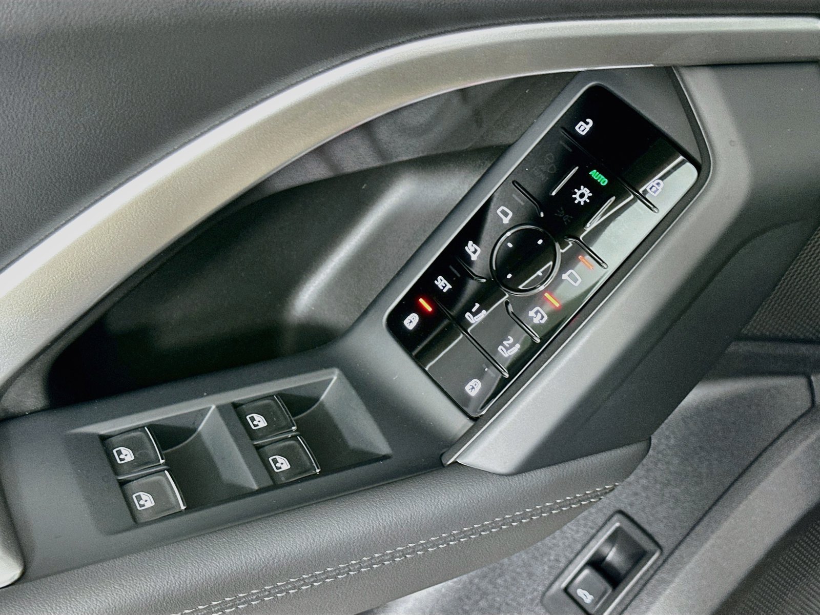 New 2026 Audi Q5 Premium AWD/4WD image 17