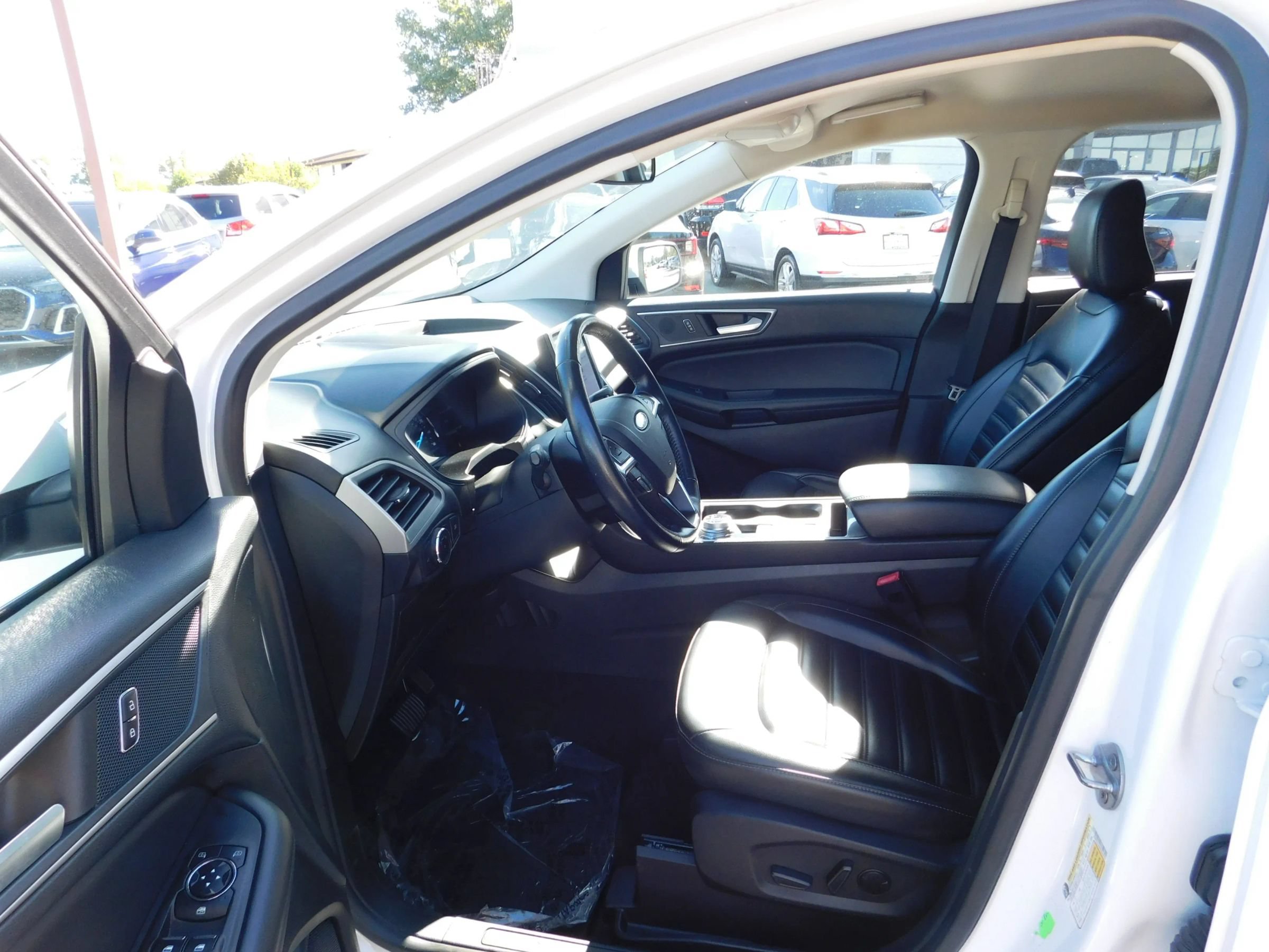 Used 2023 Ford Edge SEL AWD/4WD image 18