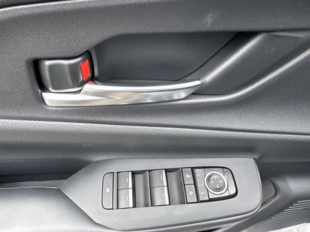 New 2026 Toyota Prius FWD image 8