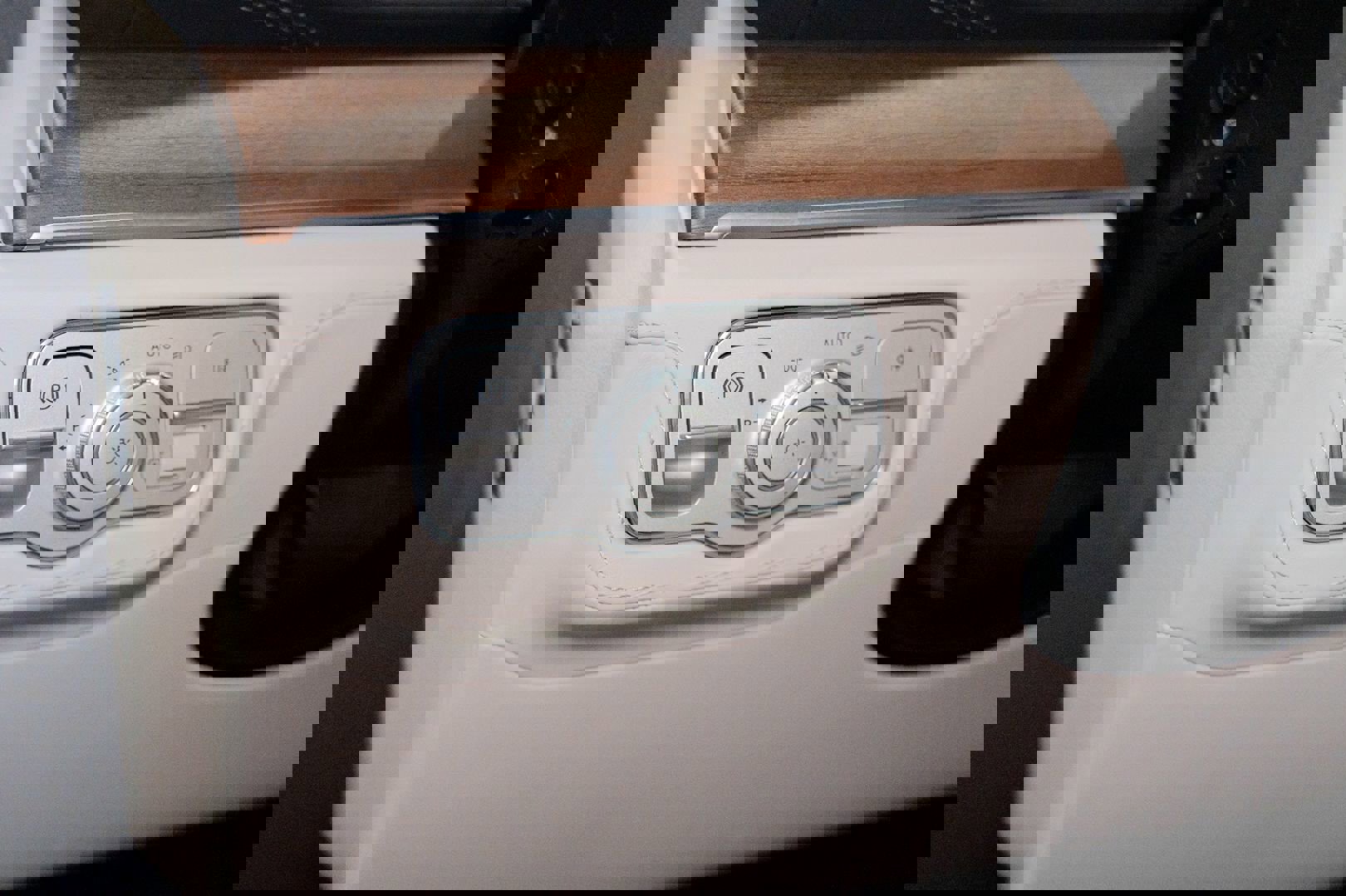 Used 2021 Mercedes-Benz GLS 63 AMG 4MATIC+ SUV image 23