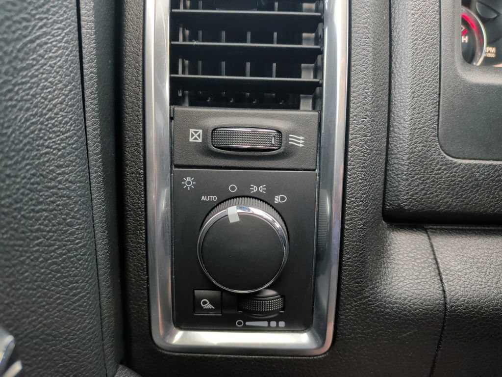 Used 2021 RAM 1500 Warlock w/ Electronics Group AWD/4WD image 23