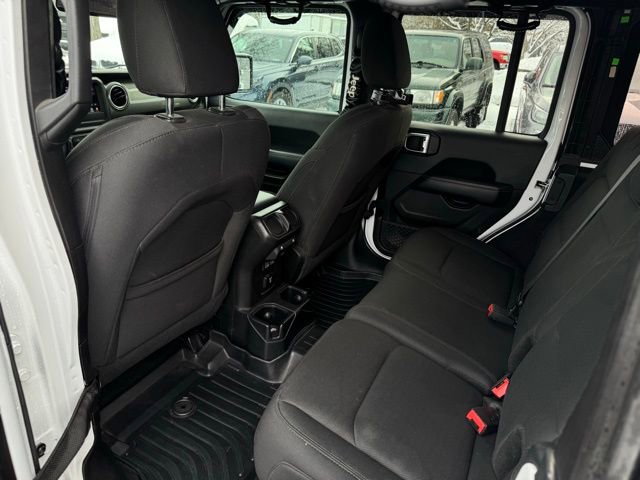 Used 2018 Jeep Wrangler Unlimited Sahara image 21