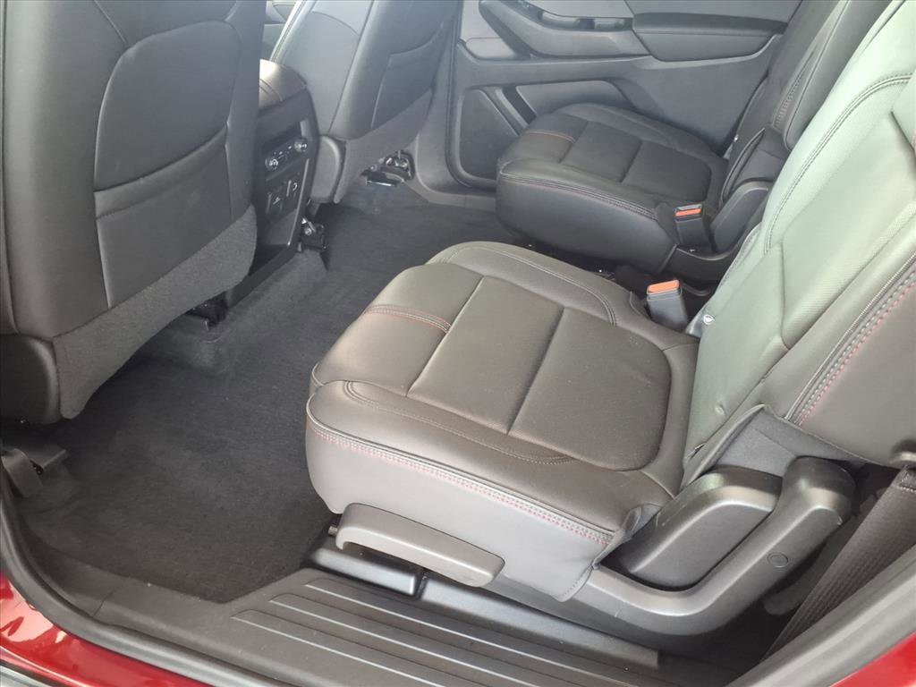 Certified 2023 Chevrolet Traverse RS w/ LPO, Floor Liner Package image 7
