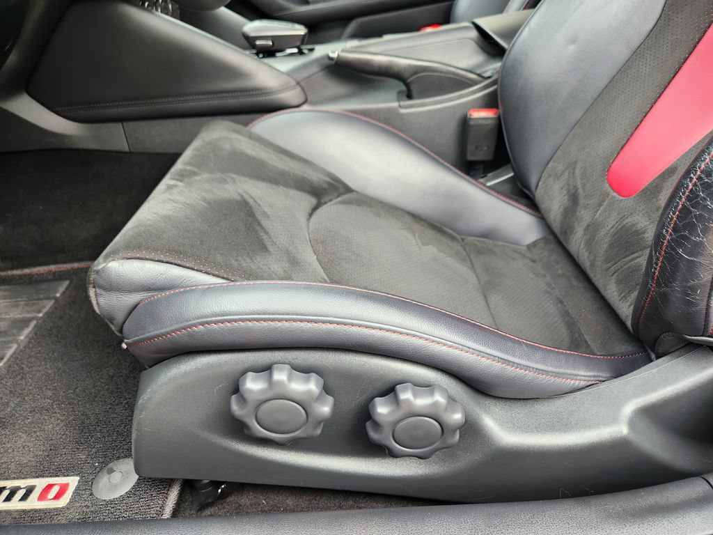 Used 2024 Nissan Z NISMO w/ Floor Mat Package RWD image 24